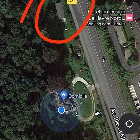 Adorable Petit Pres De La Foret Et Des Commerces Chalet Montivilliers