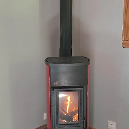 Adorable Petit Pres De La Foret Et Des Commerces *